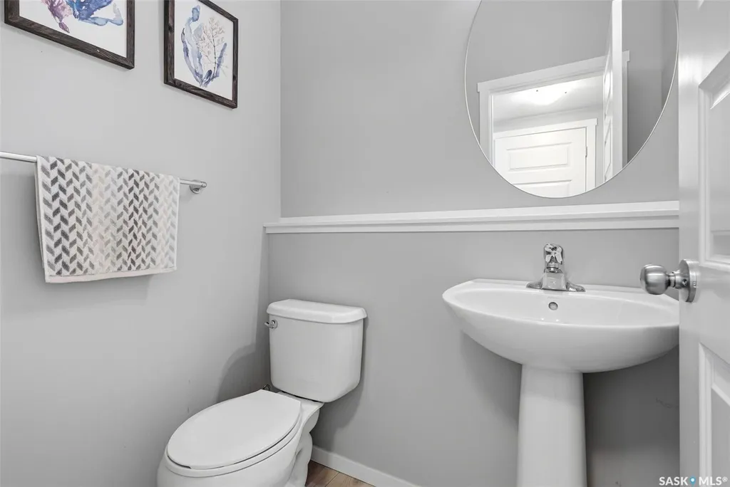 5477 Cade Street E Regina SK S4V 3N9
