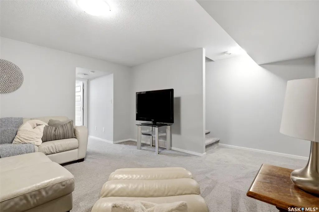 5477 Cade Street E Regina SK S4V 3N9