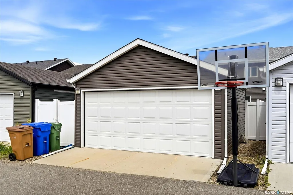 5477 Cade Street E Regina SK S4V 3N9