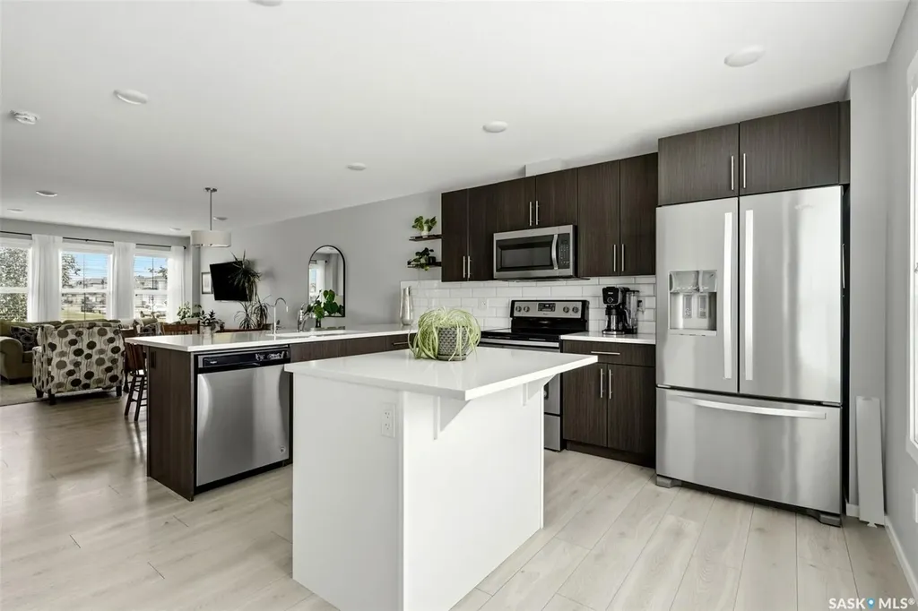 5477 Cade Street E Regina SK S4V 3N9