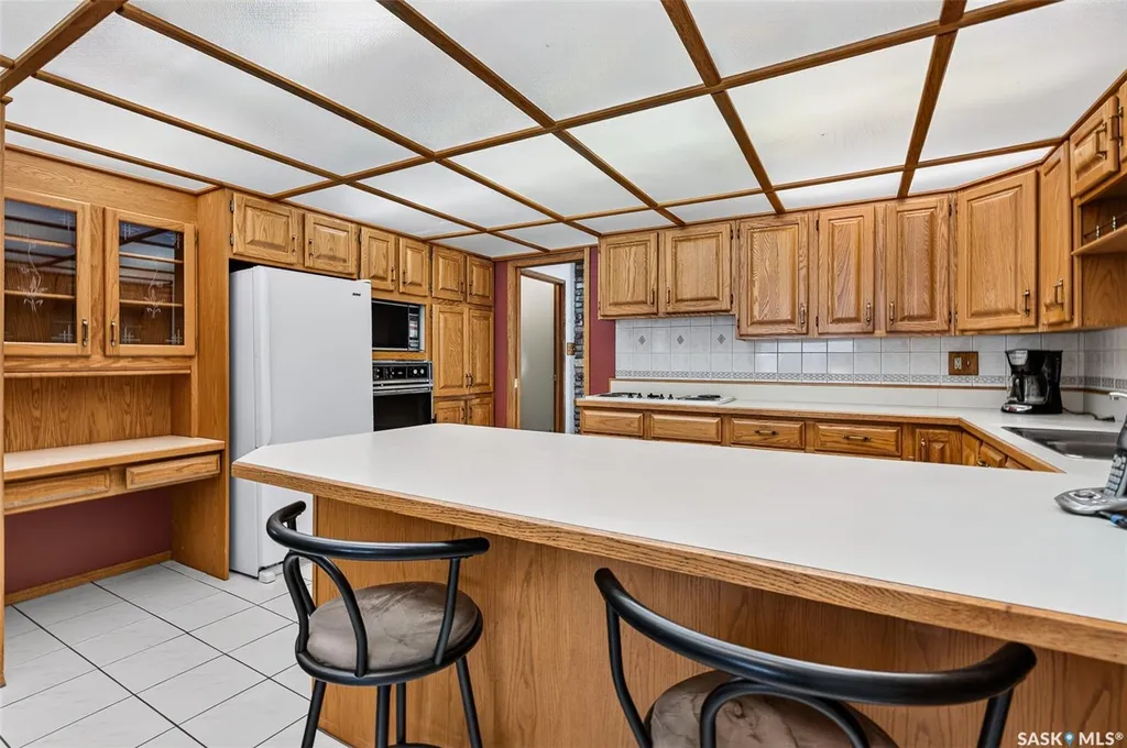 1154 Warner Street W Moose Jaw SK S6H 6L2