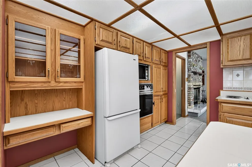 1154 Warner Street W Moose Jaw SK S6H 6L2