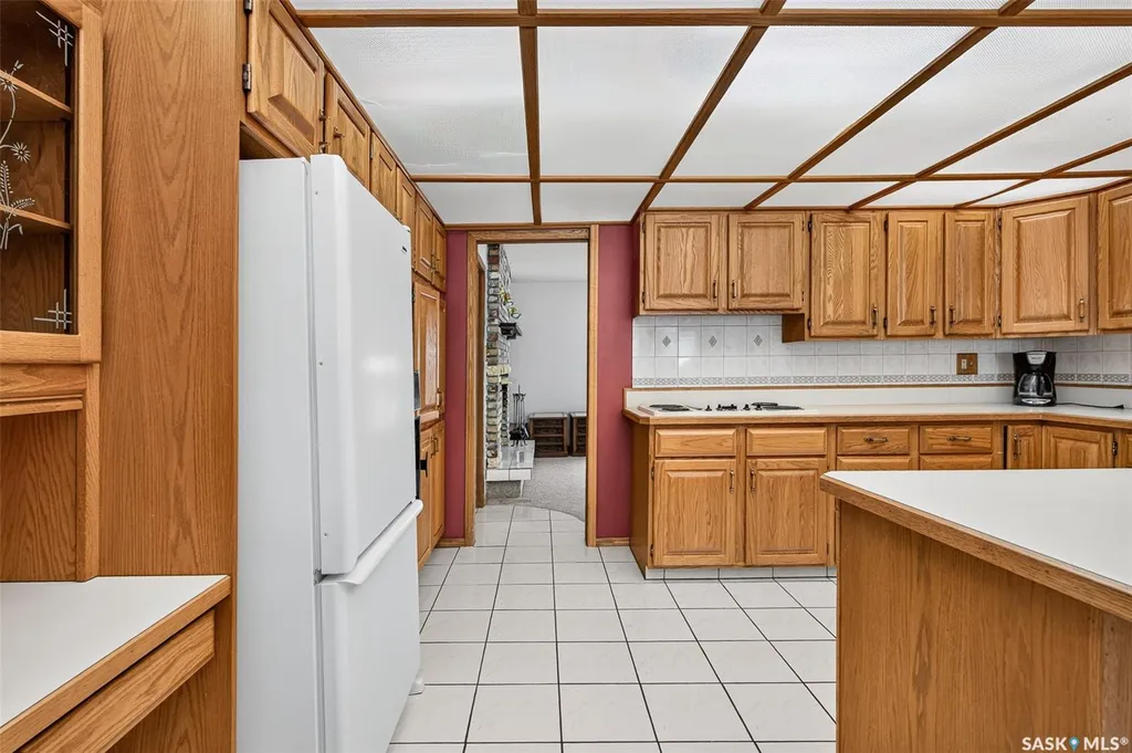 1154 Warner Street W Moose Jaw SK S6H 6L2