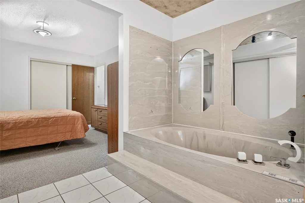 1154 Warner Street W Moose Jaw SK S6H 6L2