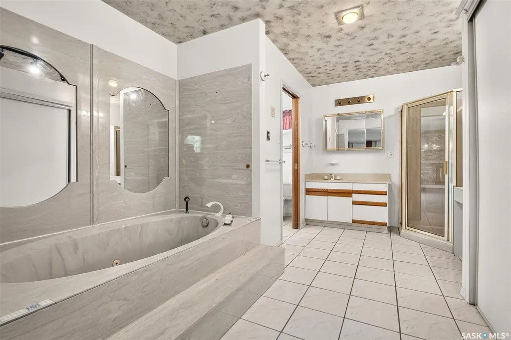 1154 Warner Street W Moose Jaw SK S6H 6L2