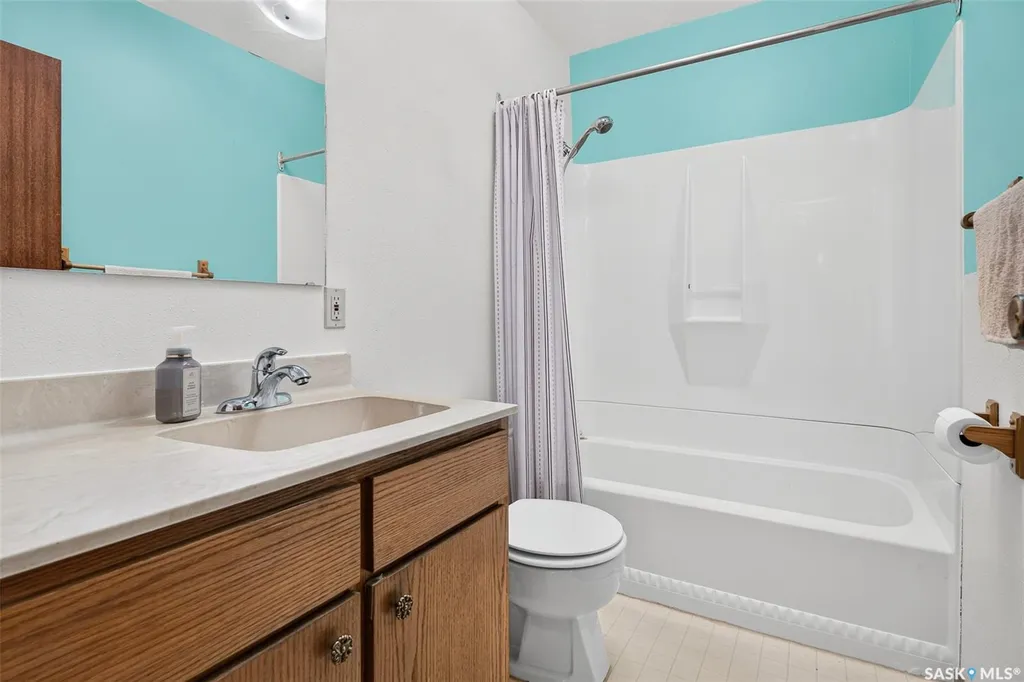 1154 Warner Street W Moose Jaw SK S6H 6L2
