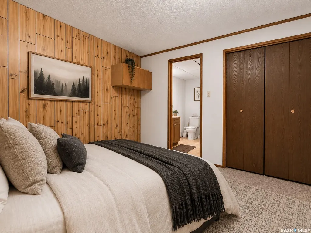 1154 Warner Street W Moose Jaw SK S6H 6L2