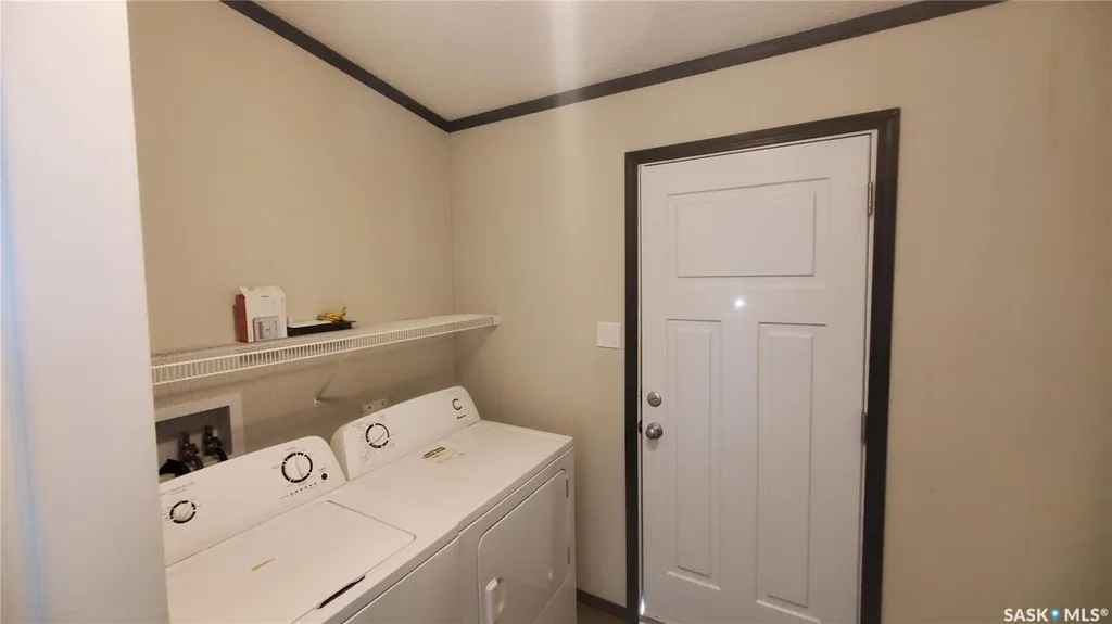 405 2nd Avenue SE Weyburn SK S4H 1W9