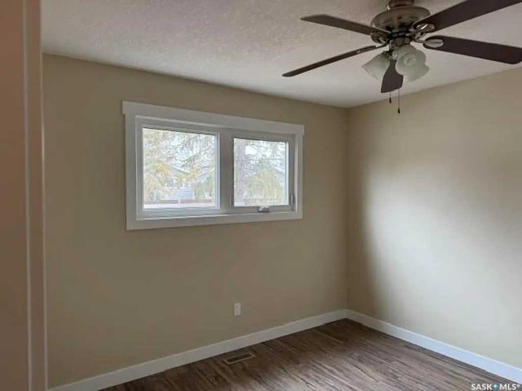 30 Shore Bay Regina SK S4R 7H6