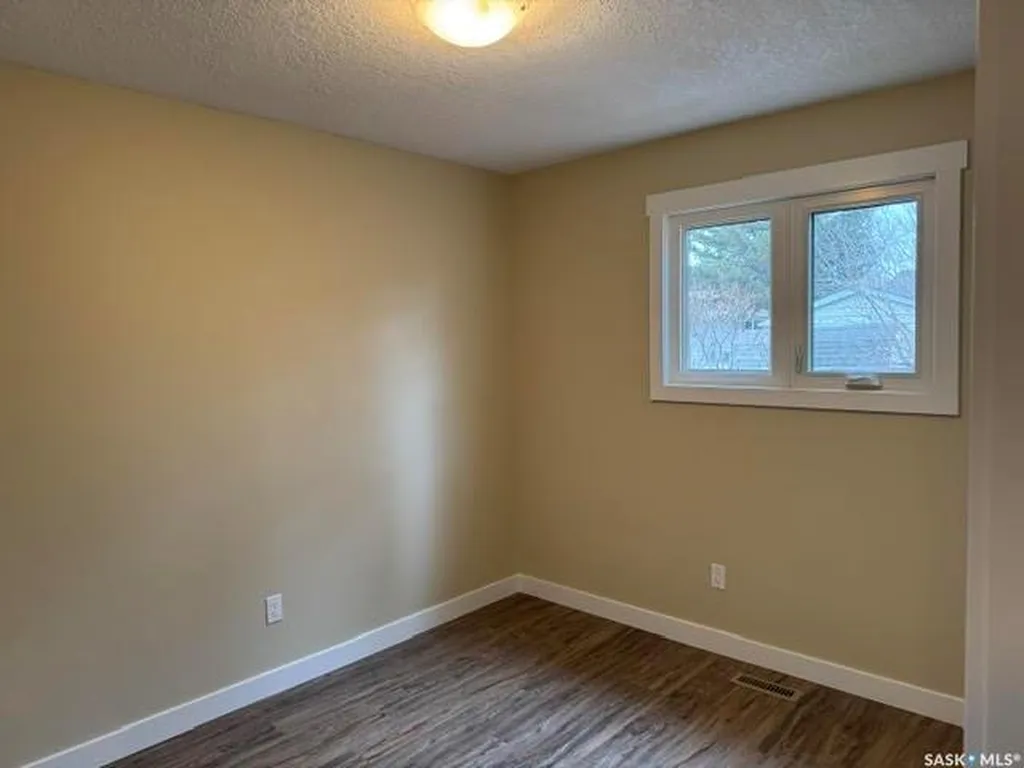 30 Shore Bay Regina SK S4R 7H6