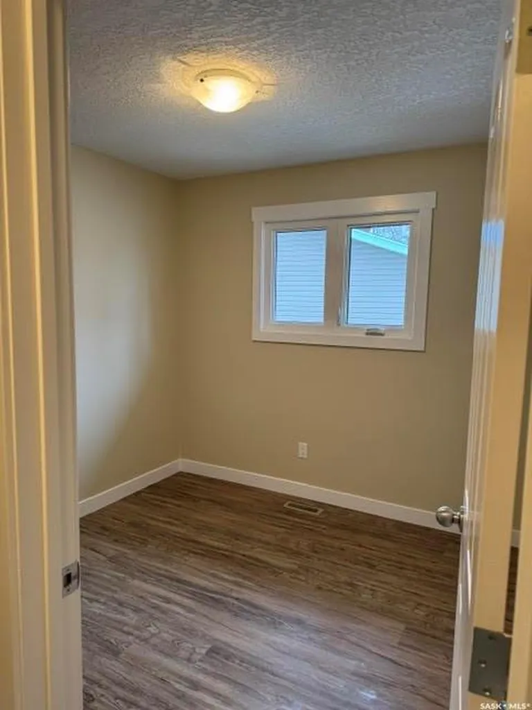 30 Shore Bay Regina SK S4R 7H6
