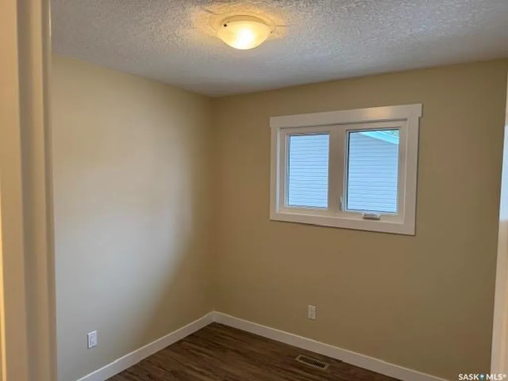 30 Shore Bay Regina SK S4R 7H6