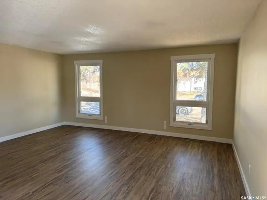 30 Shore Bay Regina SK S4R 7H6