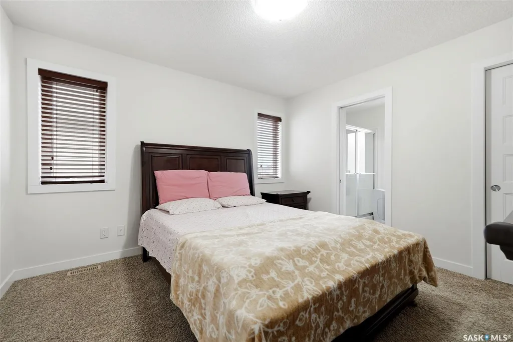 5325 Jim Cairns Boulevard Regina SK S4W 0G1