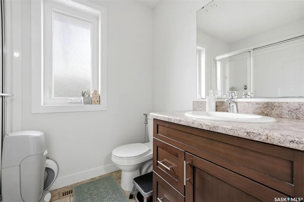 5325 Jim Cairns Boulevard Regina SK S4W 0G1