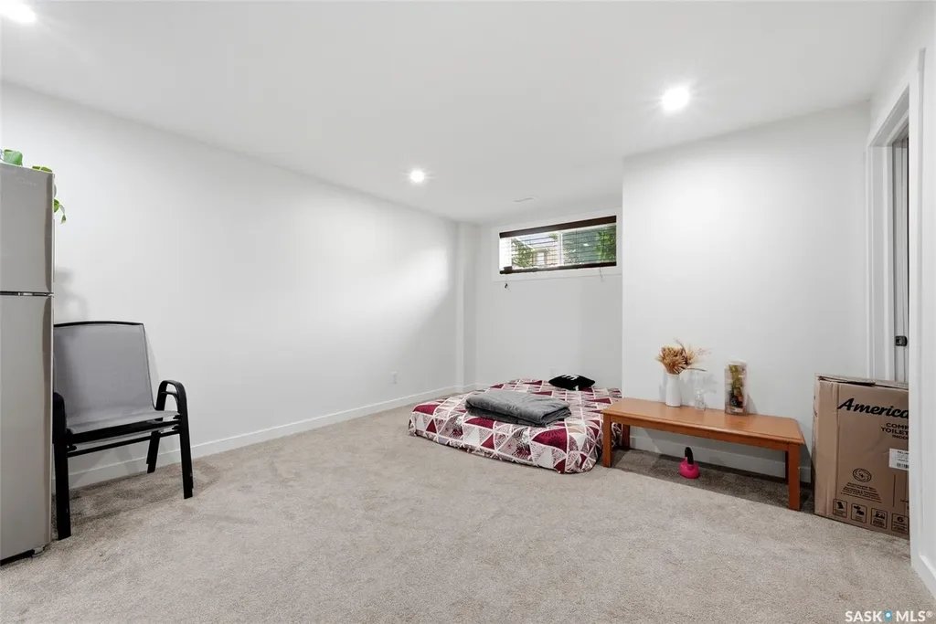 5325 Jim Cairns Boulevard Regina SK S4W 0G1