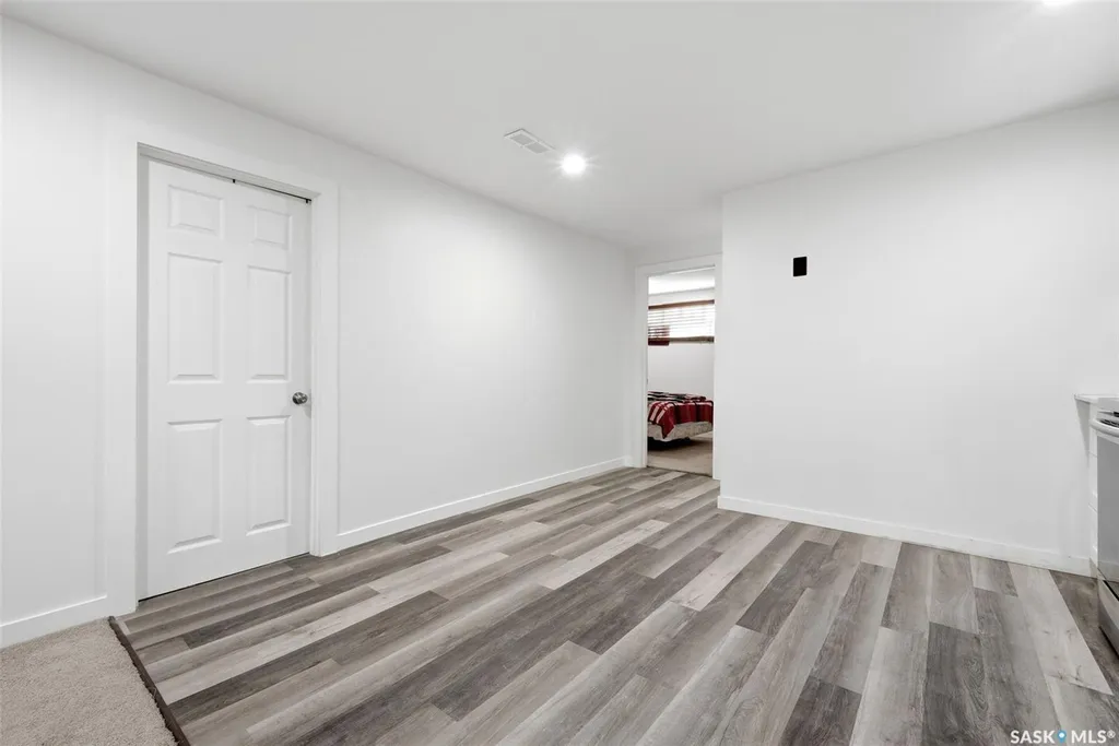 5325 Jim Cairns Boulevard Regina SK S4W 0G1