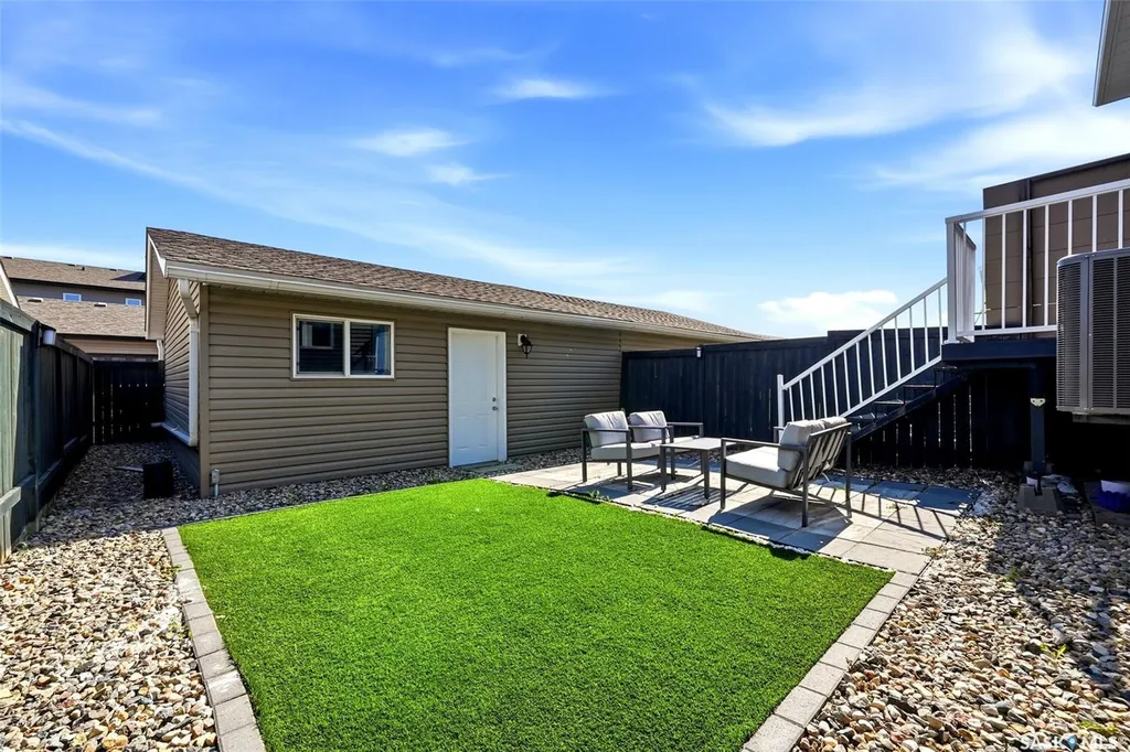 5325 Jim Cairns Boulevard Regina SK S4W 0G1
