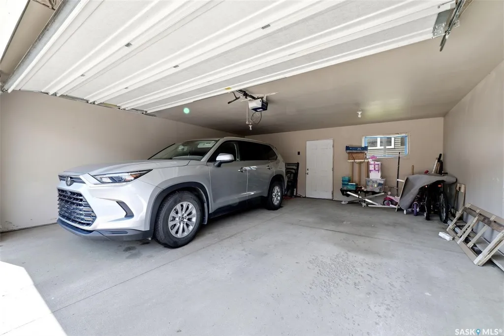 5325 Jim Cairns Boulevard Regina SK S4W 0G1