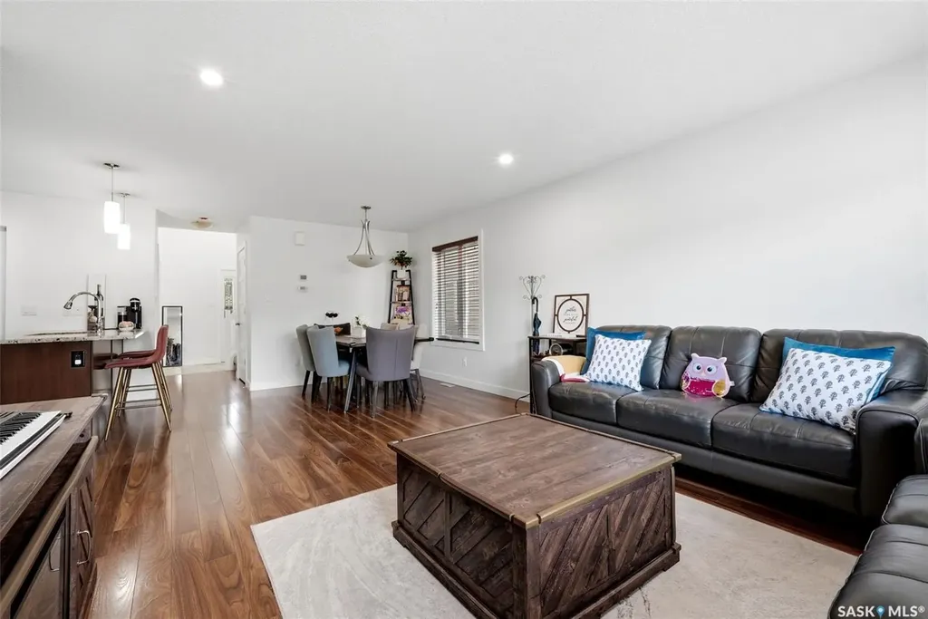 5325 Jim Cairns Boulevard Regina SK S4W 0G1