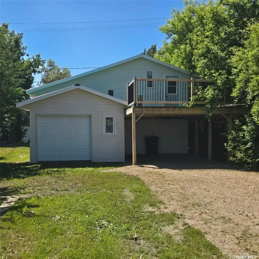 608 Whyte Street Loreburn SK S0H 2S0