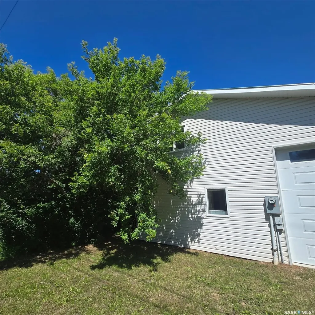 608 Whyte Street Loreburn SK S0H 2S0