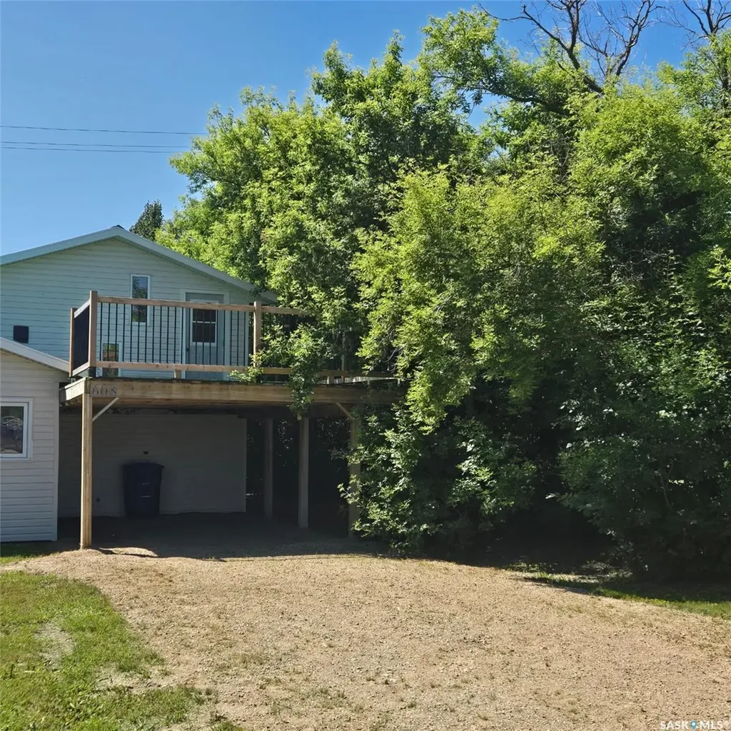 608 Whyte Street Loreburn SK S0H 2S0