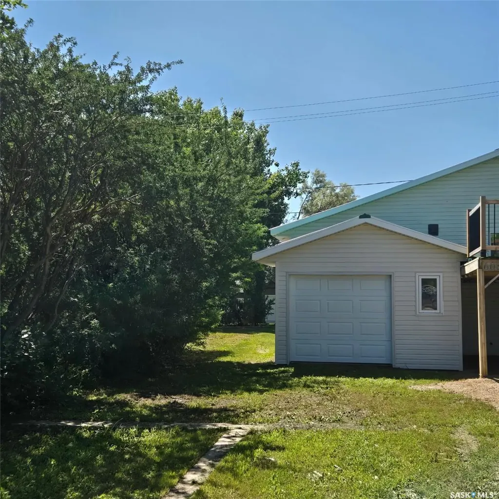 608 Whyte Street Loreburn SK S0H 2S0
