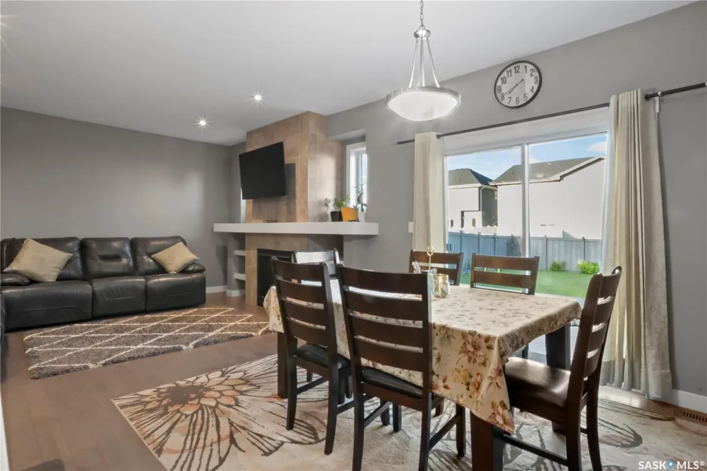 5433 Green Alder Way E Regina SK S4V 3M7