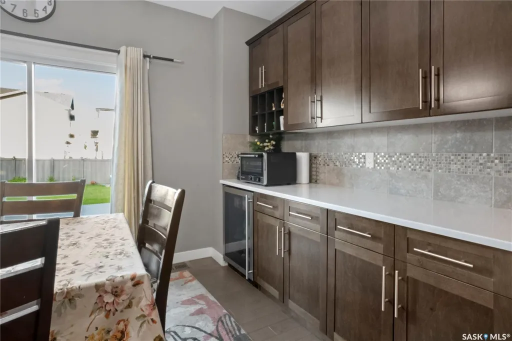 5433 Green Alder Way E Regina SK S4V 3M7