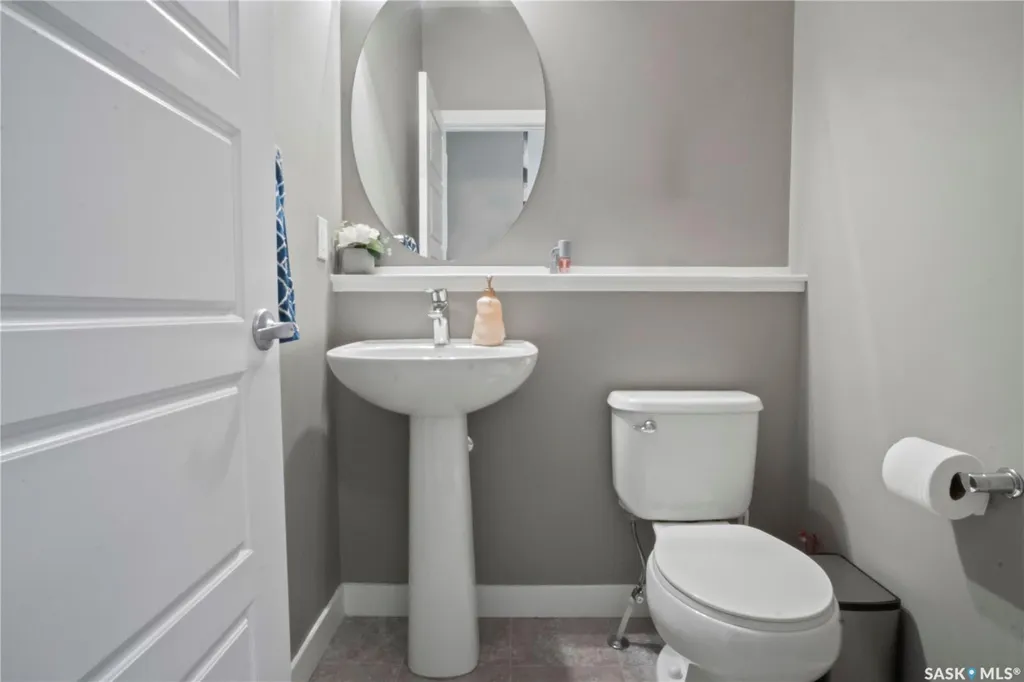 5433 Green Alder Way E Regina SK S4V 3M7