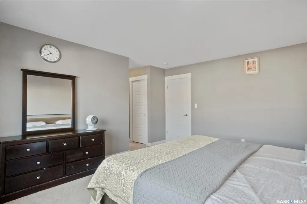 5433 Green Alder Way E Regina SK S4V 3M7