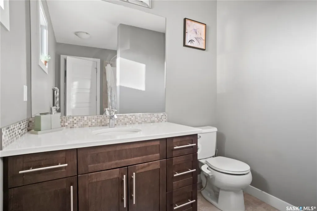 5433 Green Alder Way E Regina SK S4V 3M7