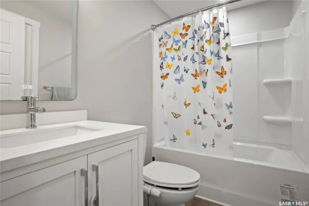 5433 Green Alder Way E Regina SK S4V 3M7