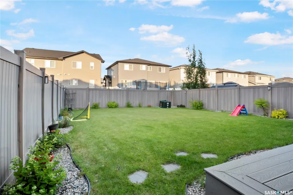 5433 Green Alder Way E Regina SK S4V 3M7