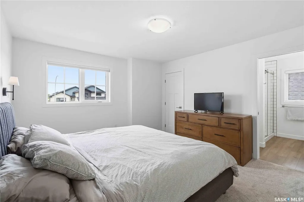 807 Weir Crescent Warman SK S0K 4S4