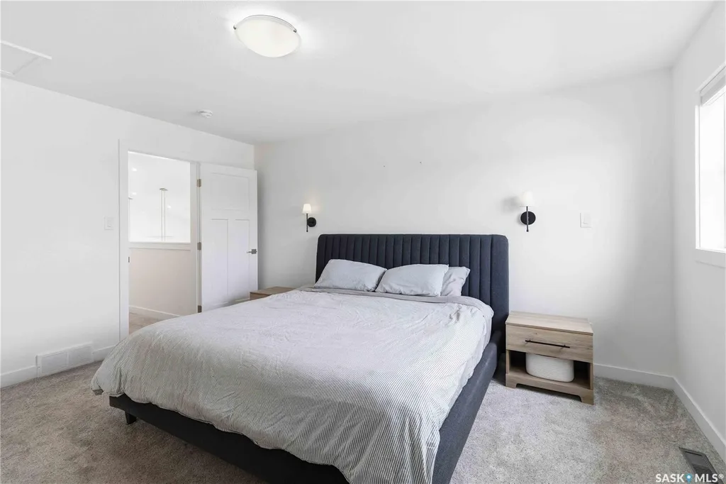 807 Weir Crescent Warman SK S0K 4S4