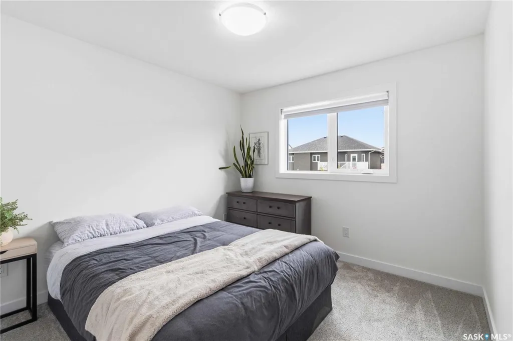 807 Weir Crescent Warman SK S0K 4S4
