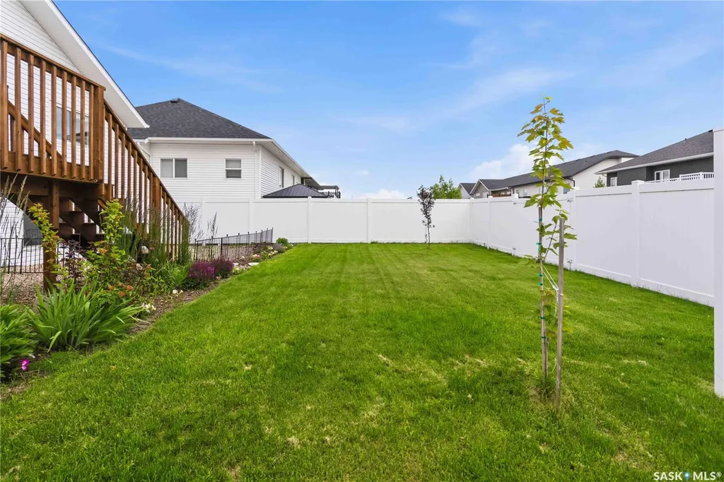 807 Weir Crescent Warman SK S0K 4S4