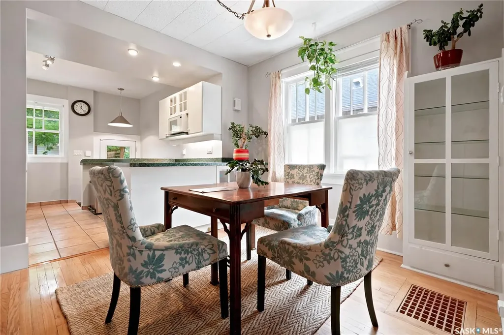 2221 Montague Street Regina SK S4T 3K2