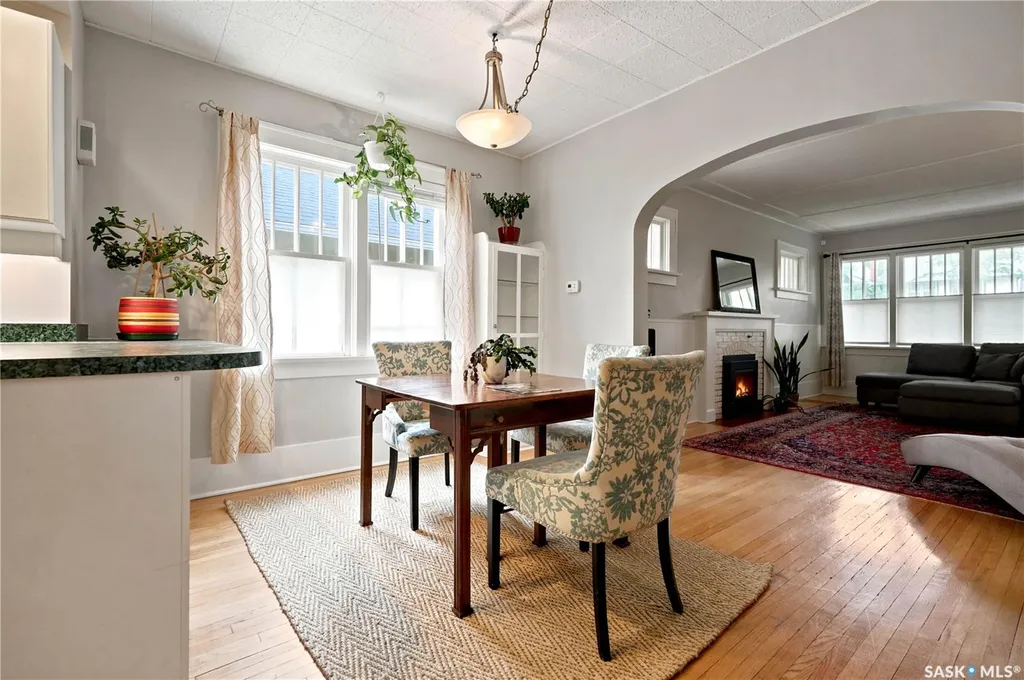 2221 Montague Street Regina SK S4T 3K2