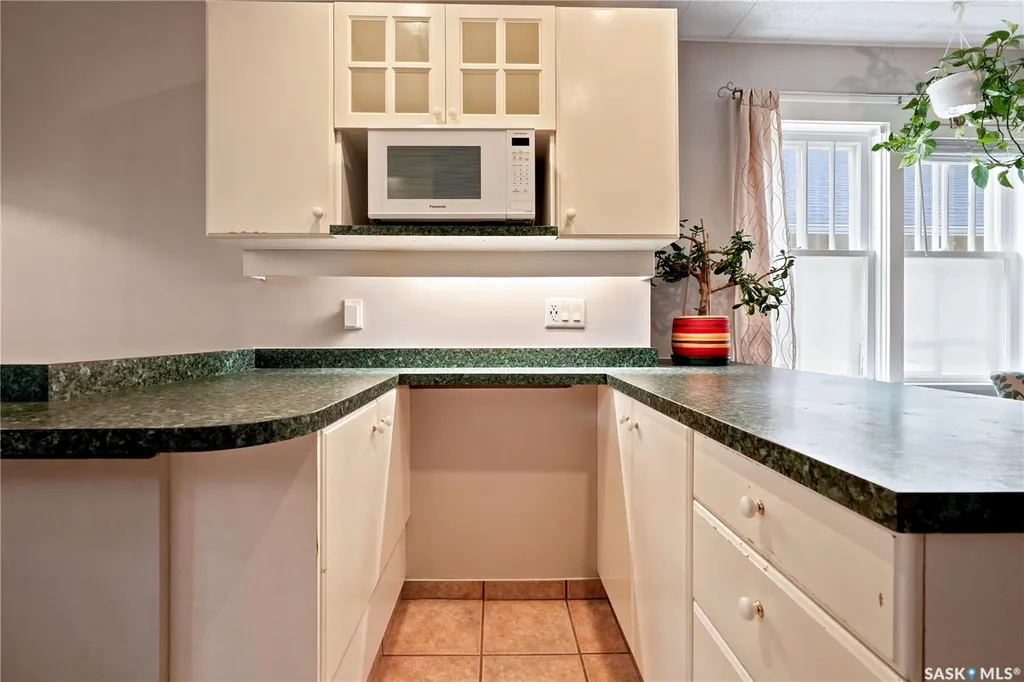 2221 Montague Street Regina SK S4T 3K2