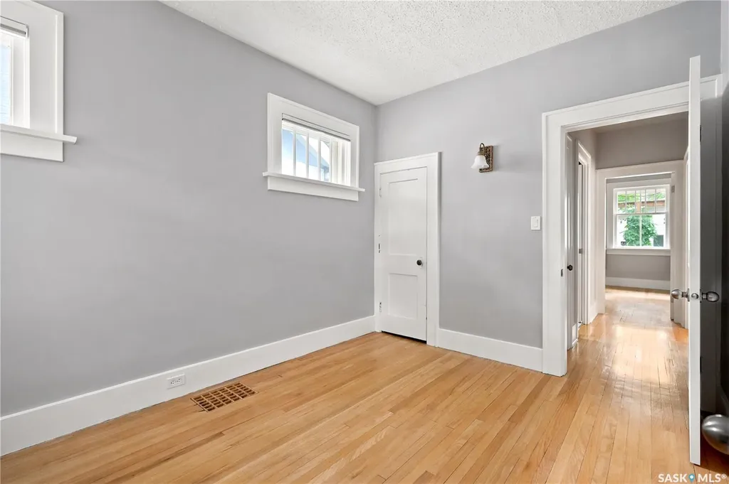 2221 Montague Street Regina SK S4T 3K2