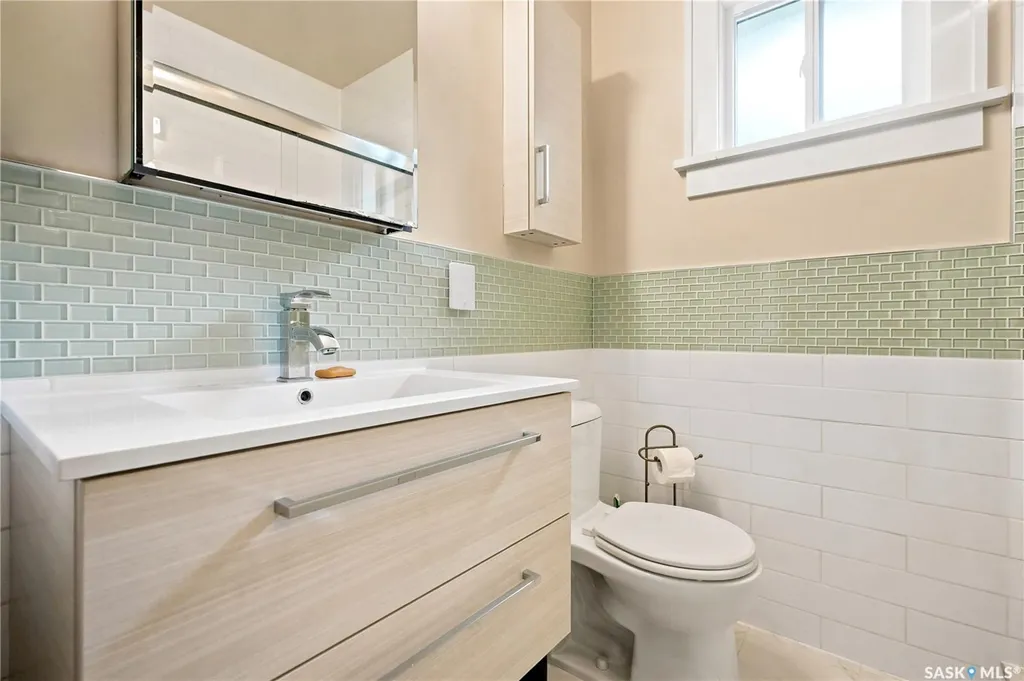 2221 Montague Street Regina SK S4T 3K2