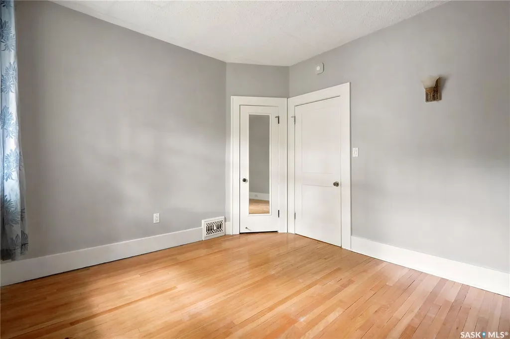 2221 Montague Street Regina SK S4T 3K2