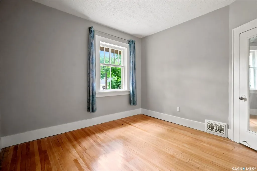2221 Montague Street Regina SK S4T 3K2