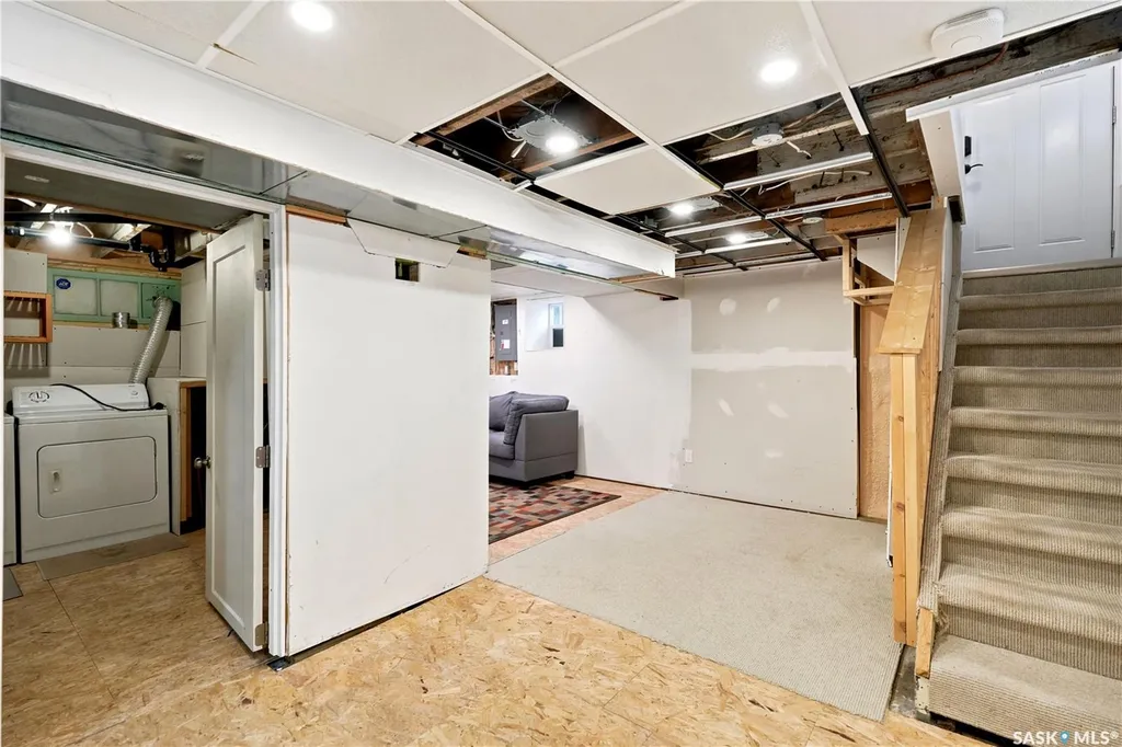 2221 Montague Street Regina SK S4T 3K2