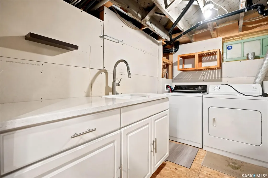 2221 Montague Street Regina SK S4T 3K2