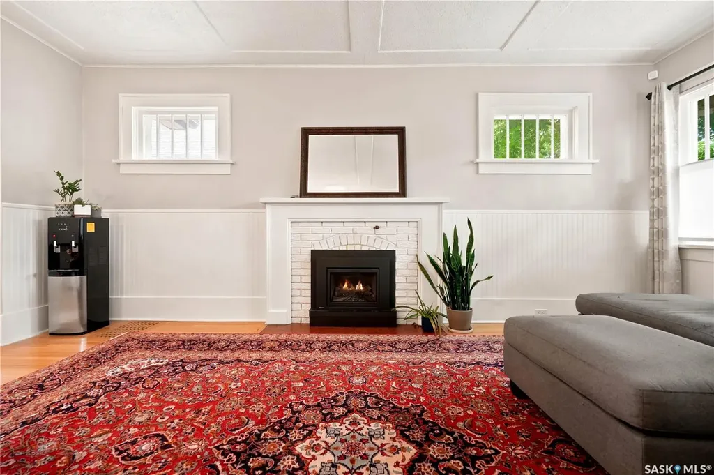 2221 Montague Street Regina SK S4T 3K2