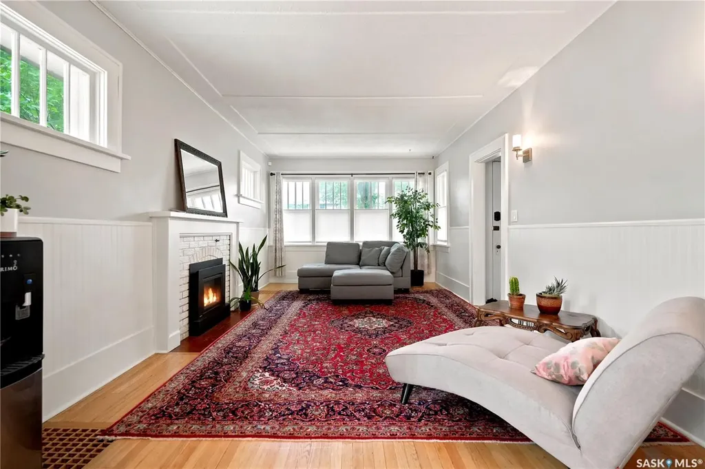 2221 Montague Street Regina SK S4T 3K2